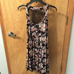 fire brand floral dress with POCKETS! and lace detail